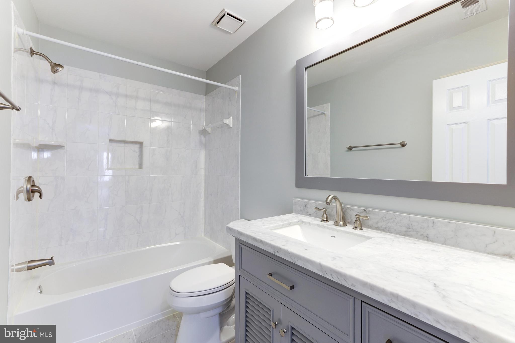 5552 Village Center Dr