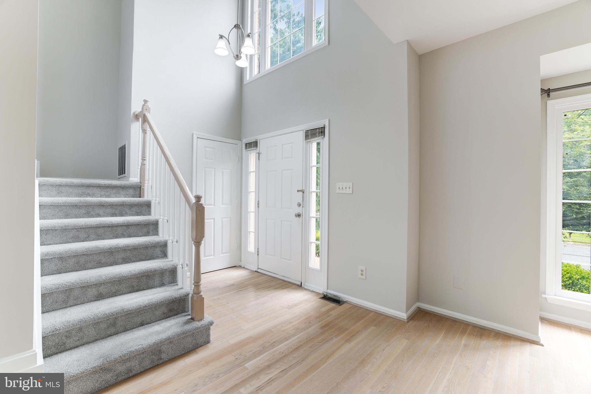 5552 Village Center Dr