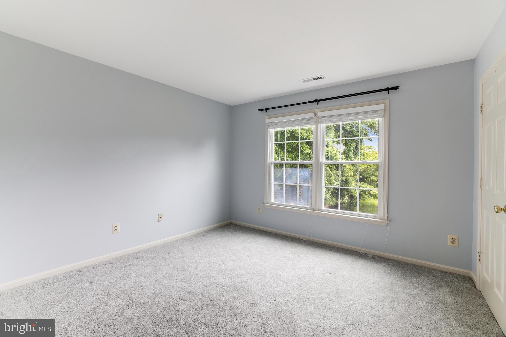 5552 Village Center Dr