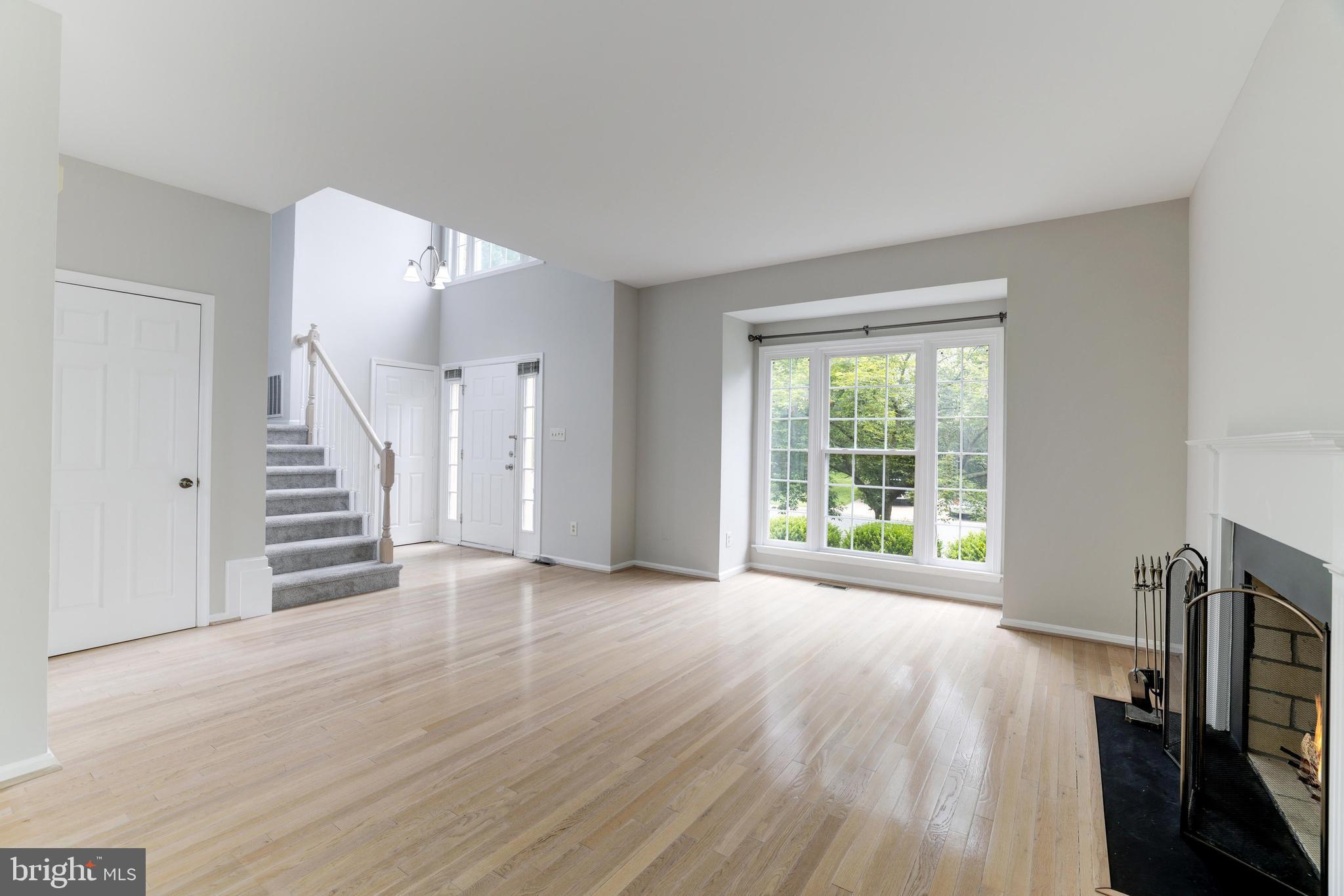 5552 Village Center Dr