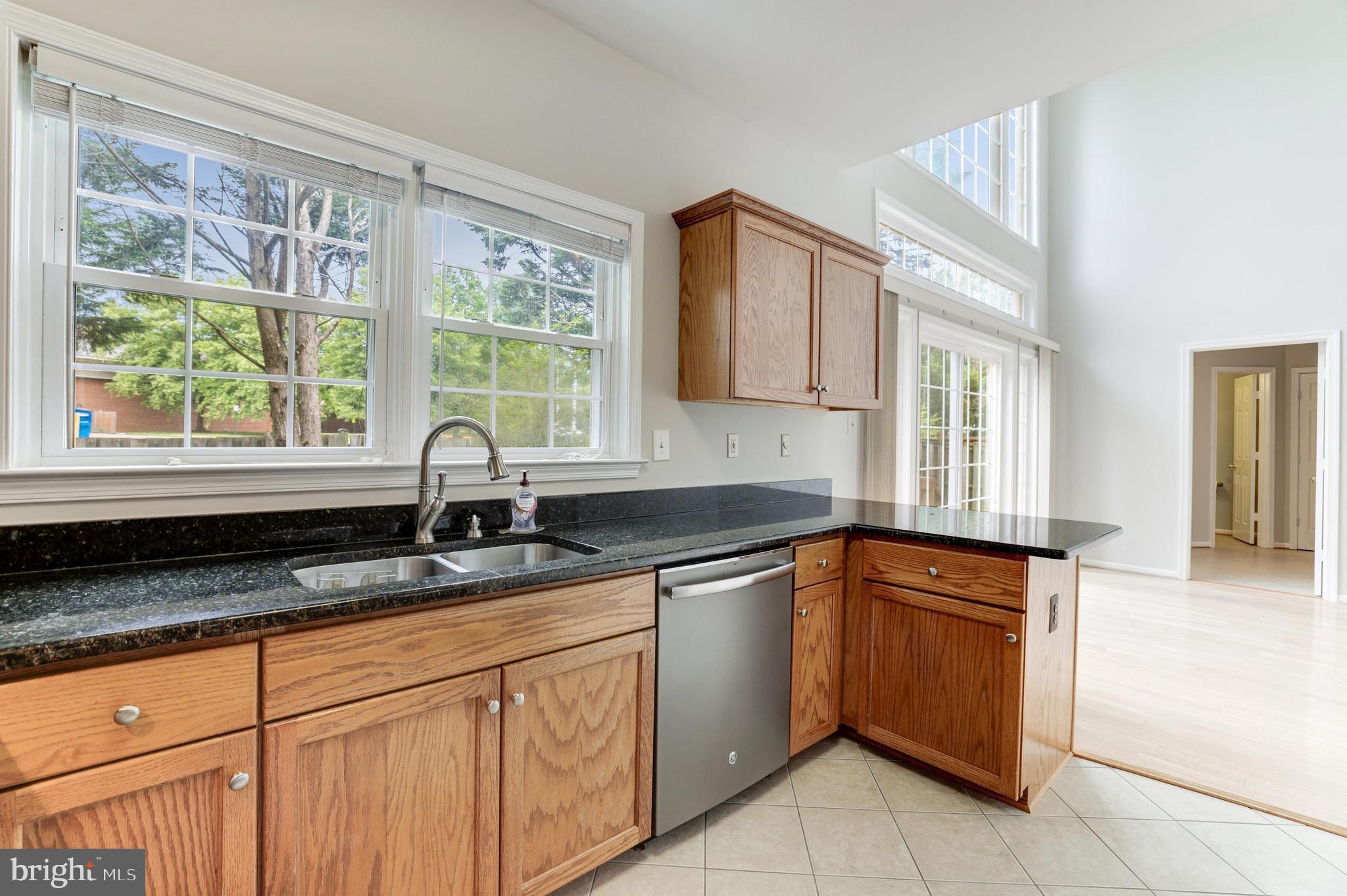 5552 Village Center Dr