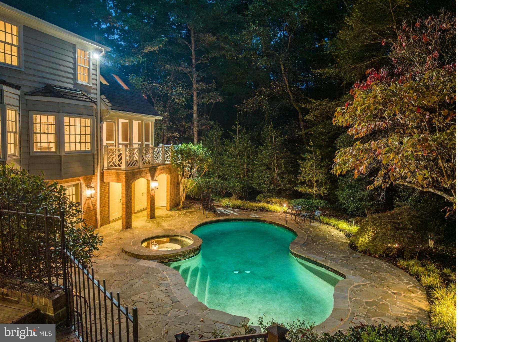 214 Falcon Ridge Rd