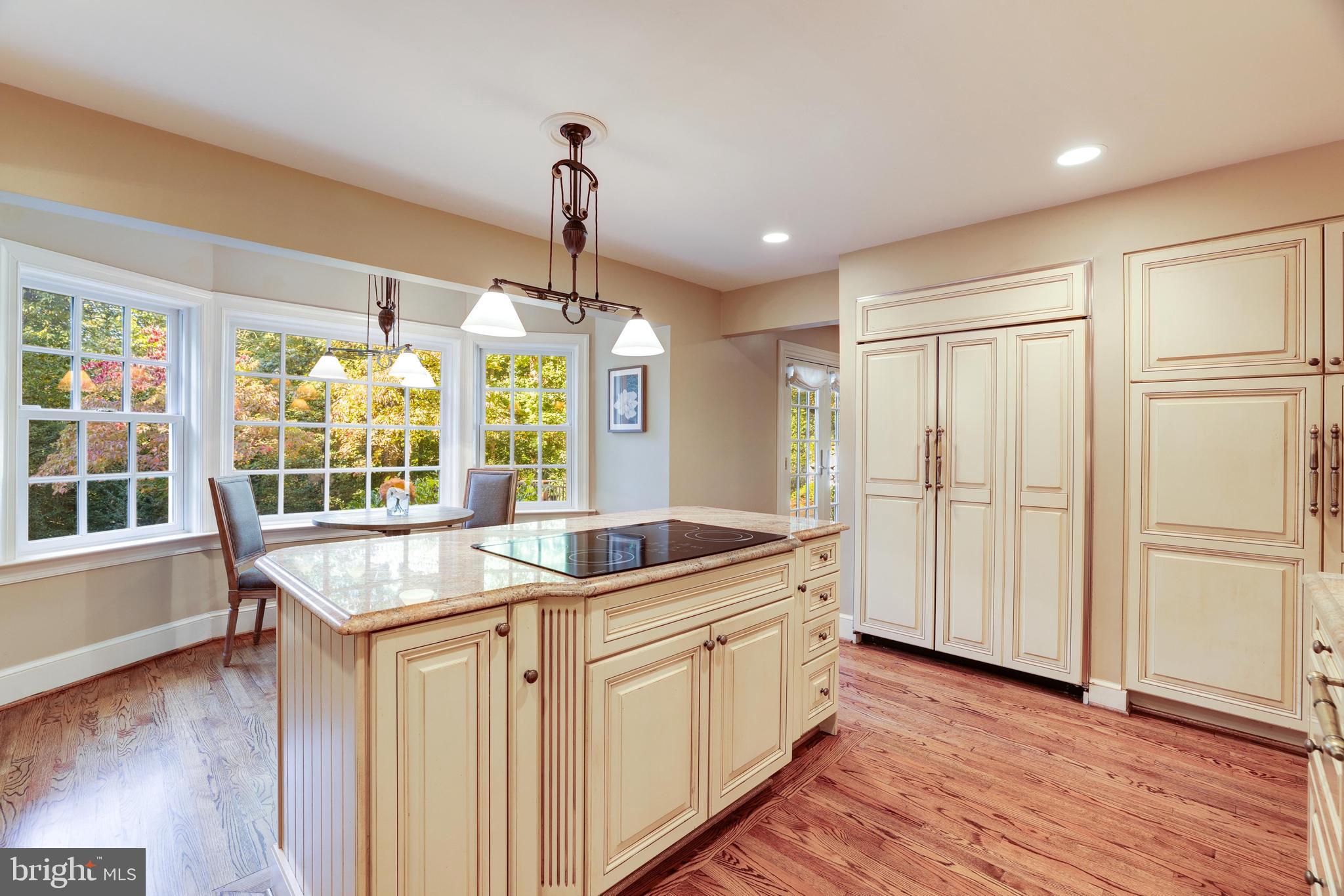 214 Falcon Ridge Rd