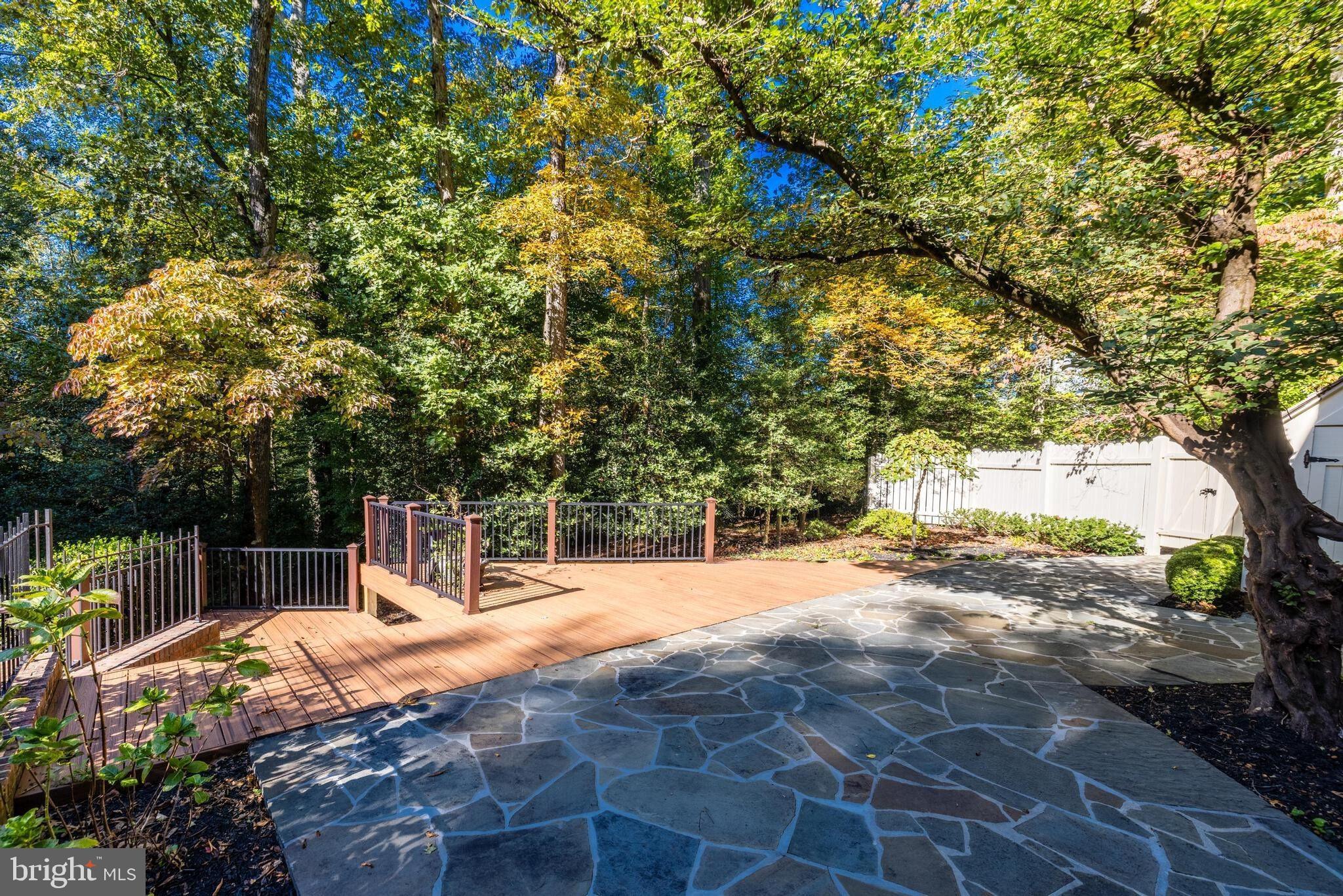 214 Falcon Ridge Rd
