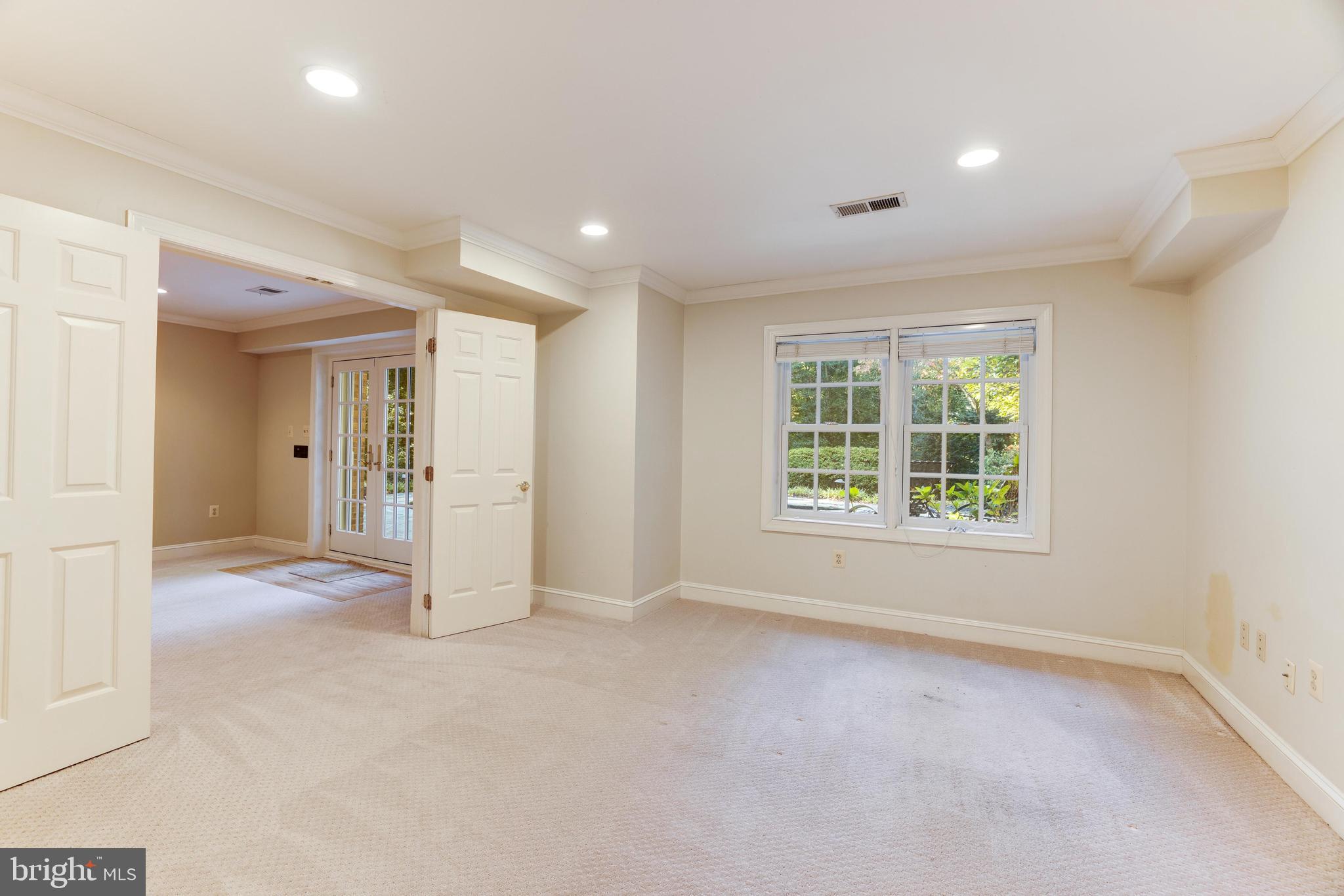 214 Falcon Ridge Rd