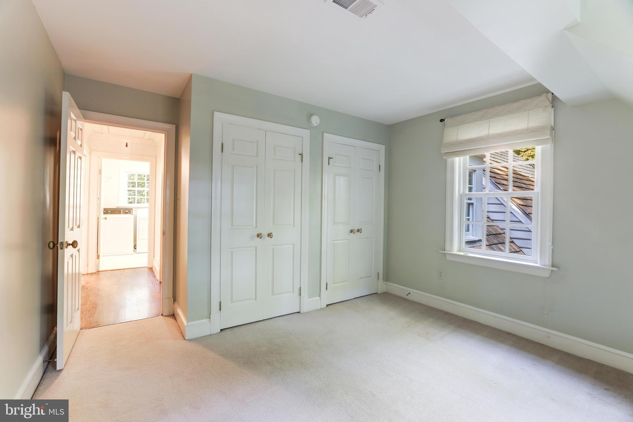 214 Falcon Ridge Rd