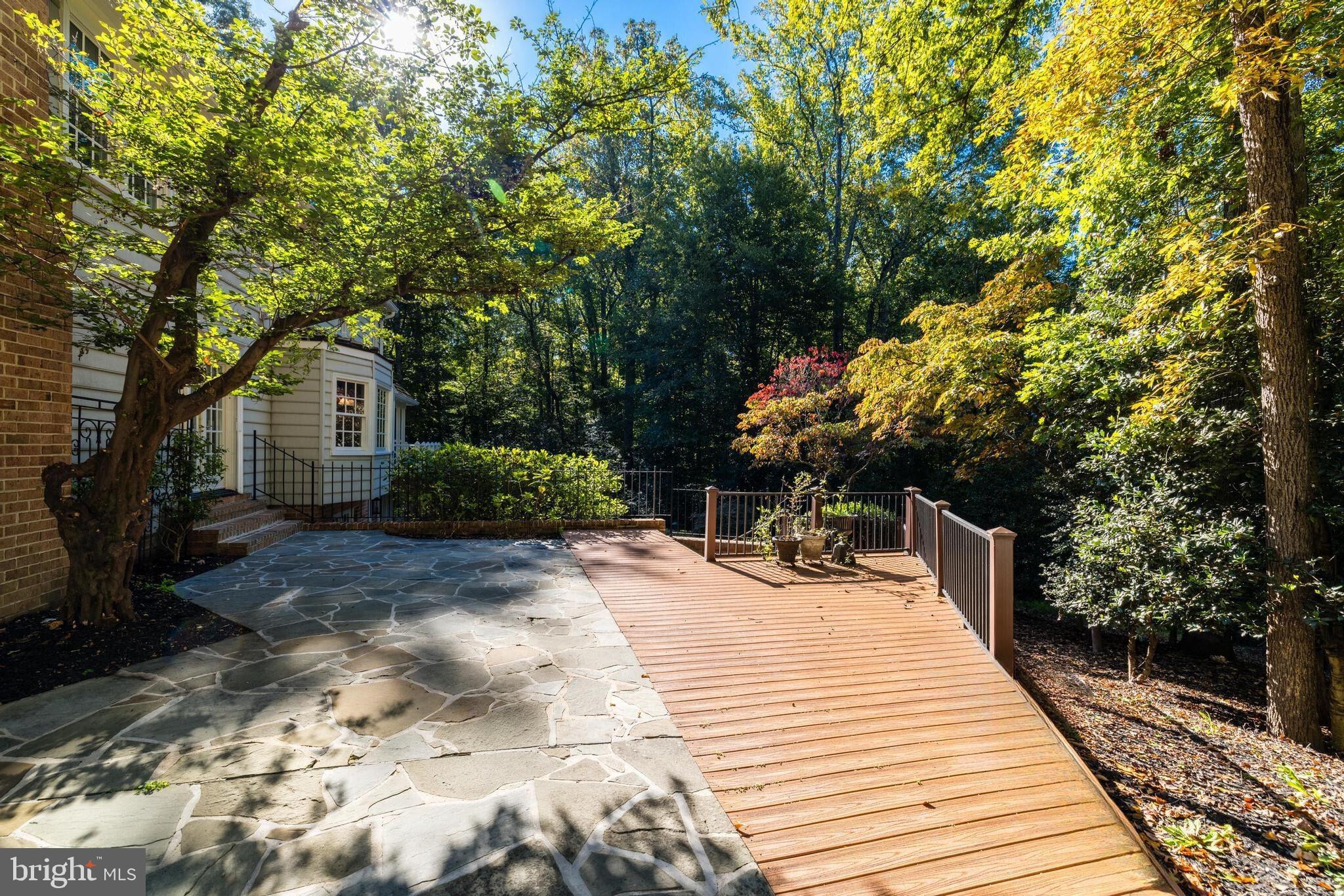 214 Falcon Ridge Rd