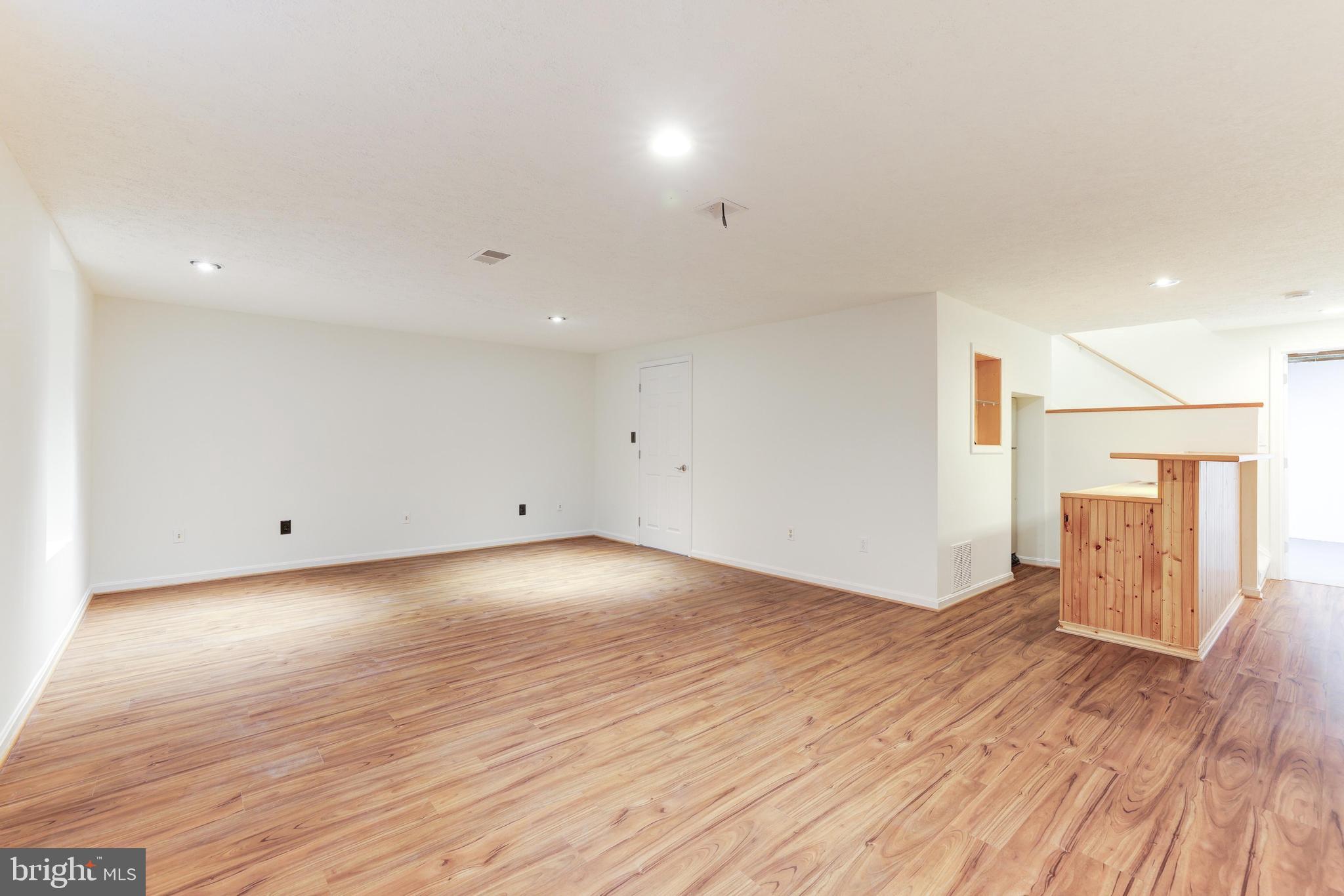 717 Jenny Ann Ct
