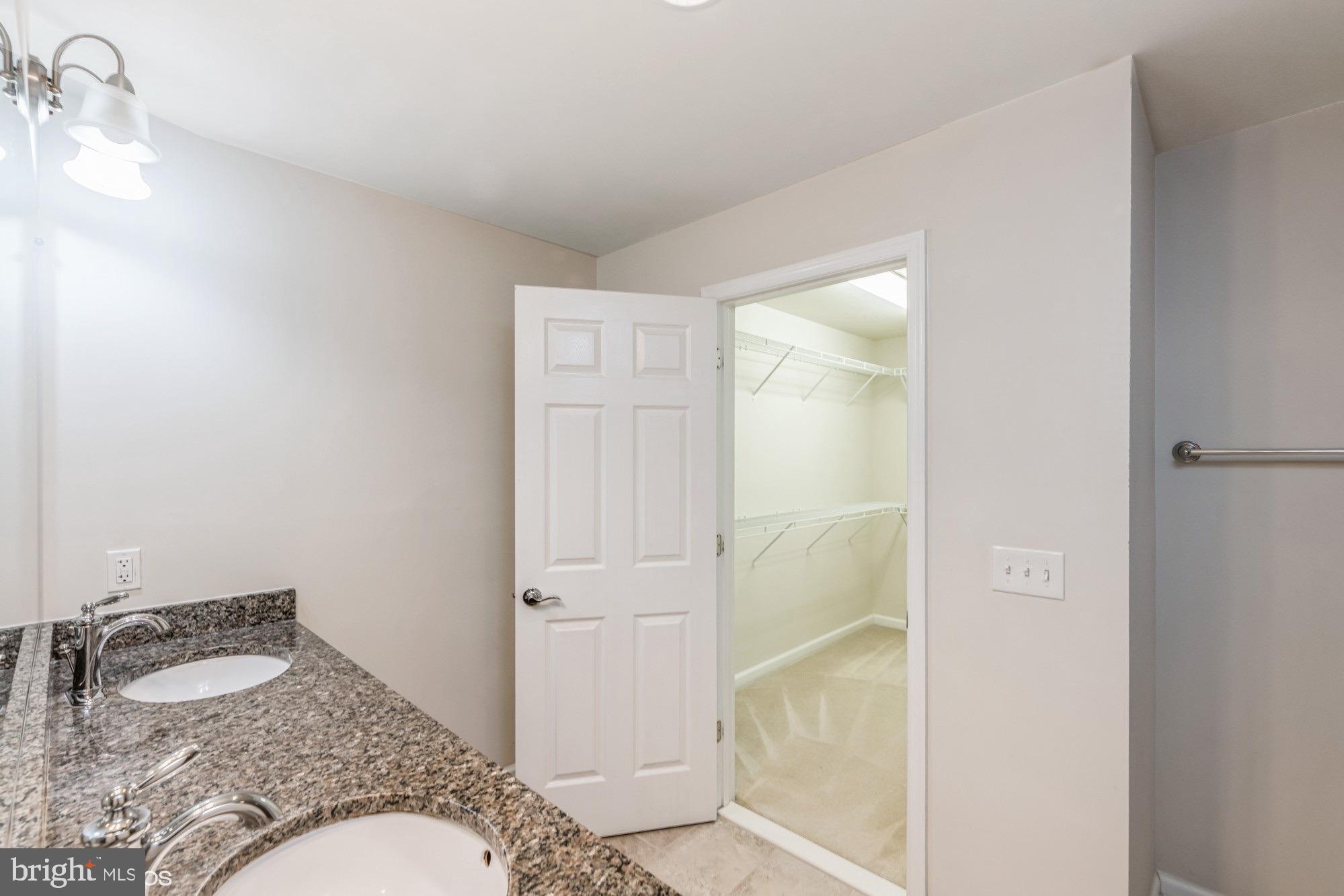 3047 Rittenhouse Cir #73