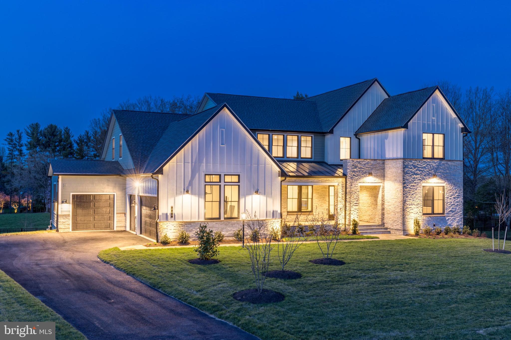 666 Stratford Hill Ct