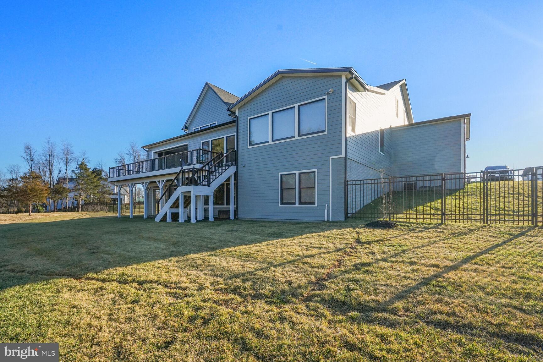 666 Stratford Hill Ct
