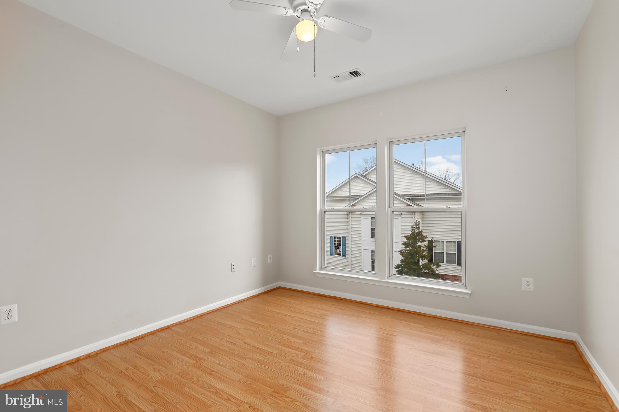 2921 DEER HOLLOW WAY 211