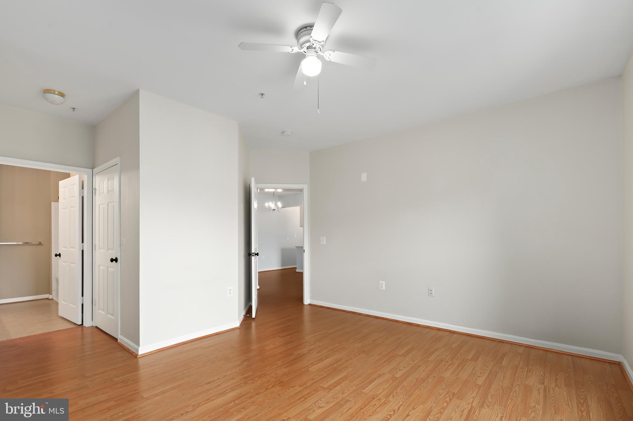 2921 DEER HOLLOW WAY 211