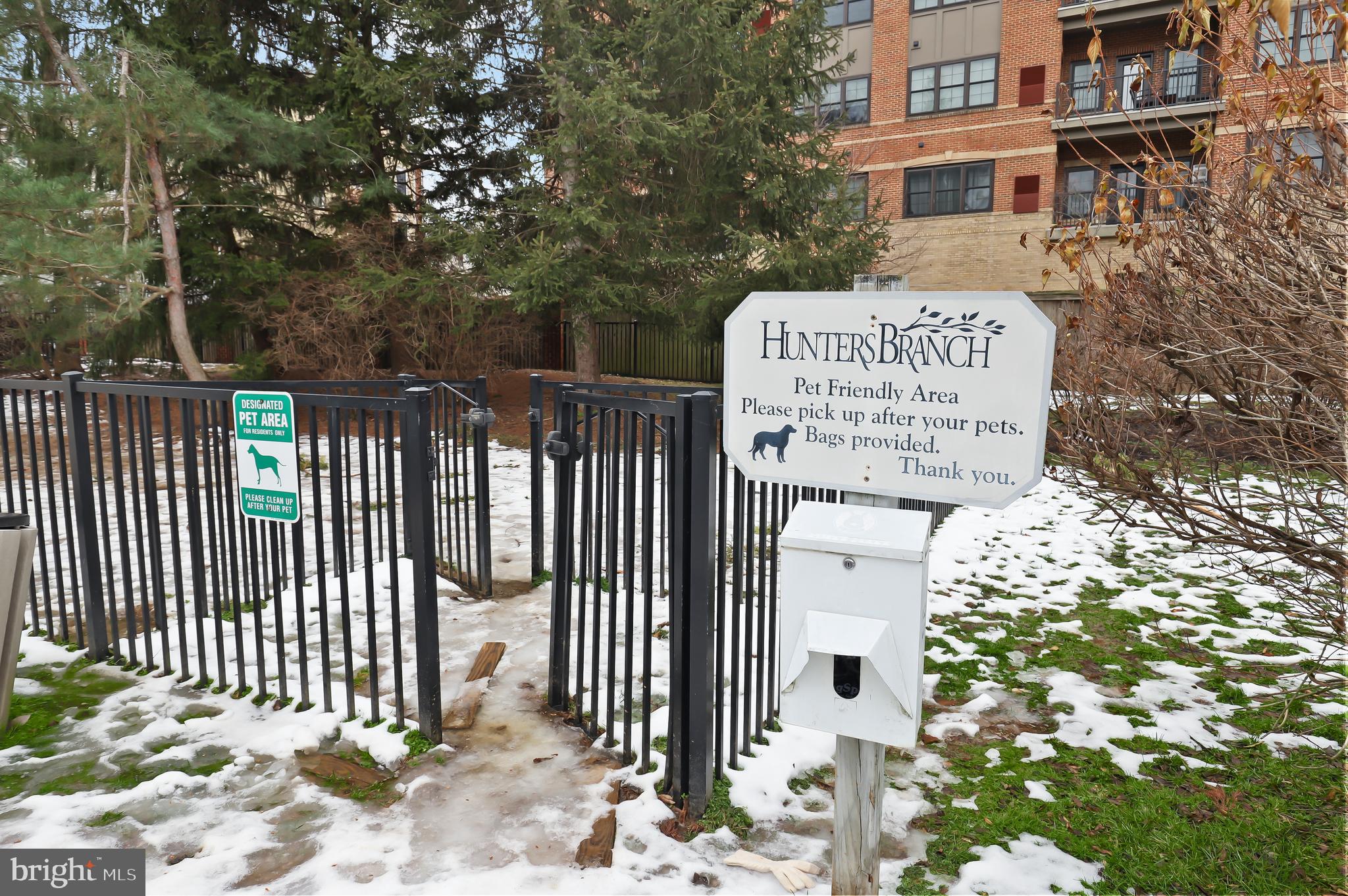 2921 DEER HOLLOW WAY 211