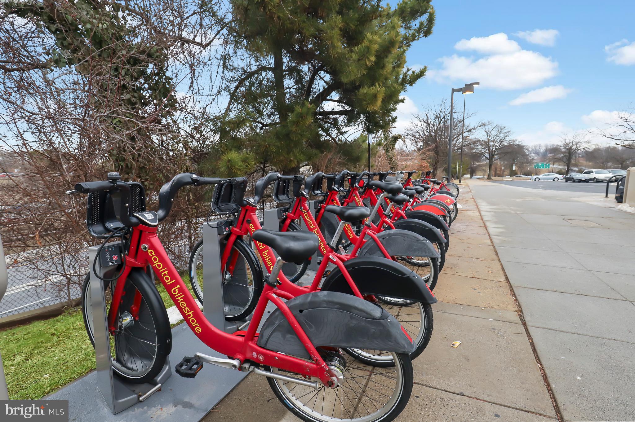 2921 DEER HOLLOW WAY 211