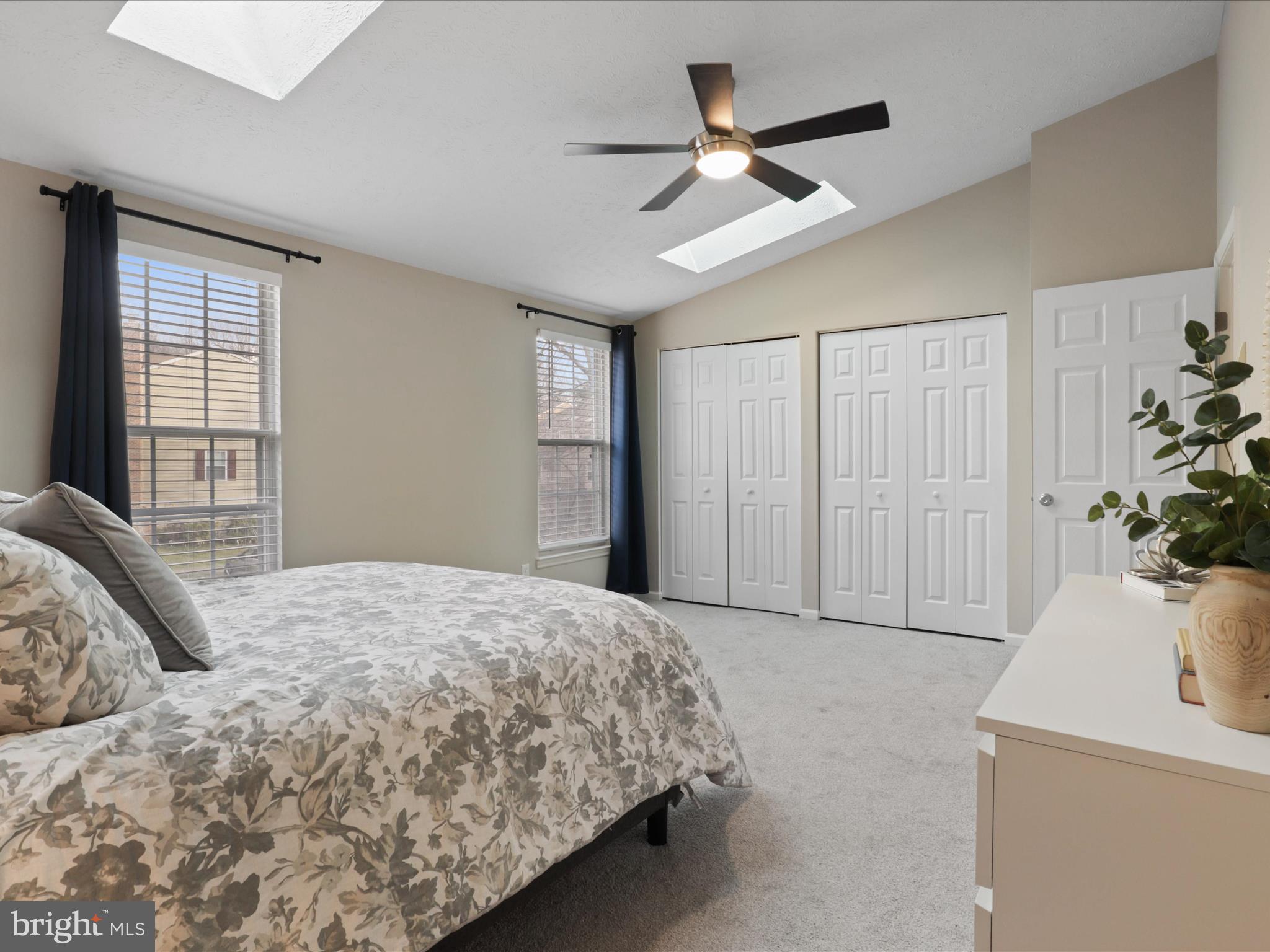 1561 AUTUMN RIDGE CIRCLE