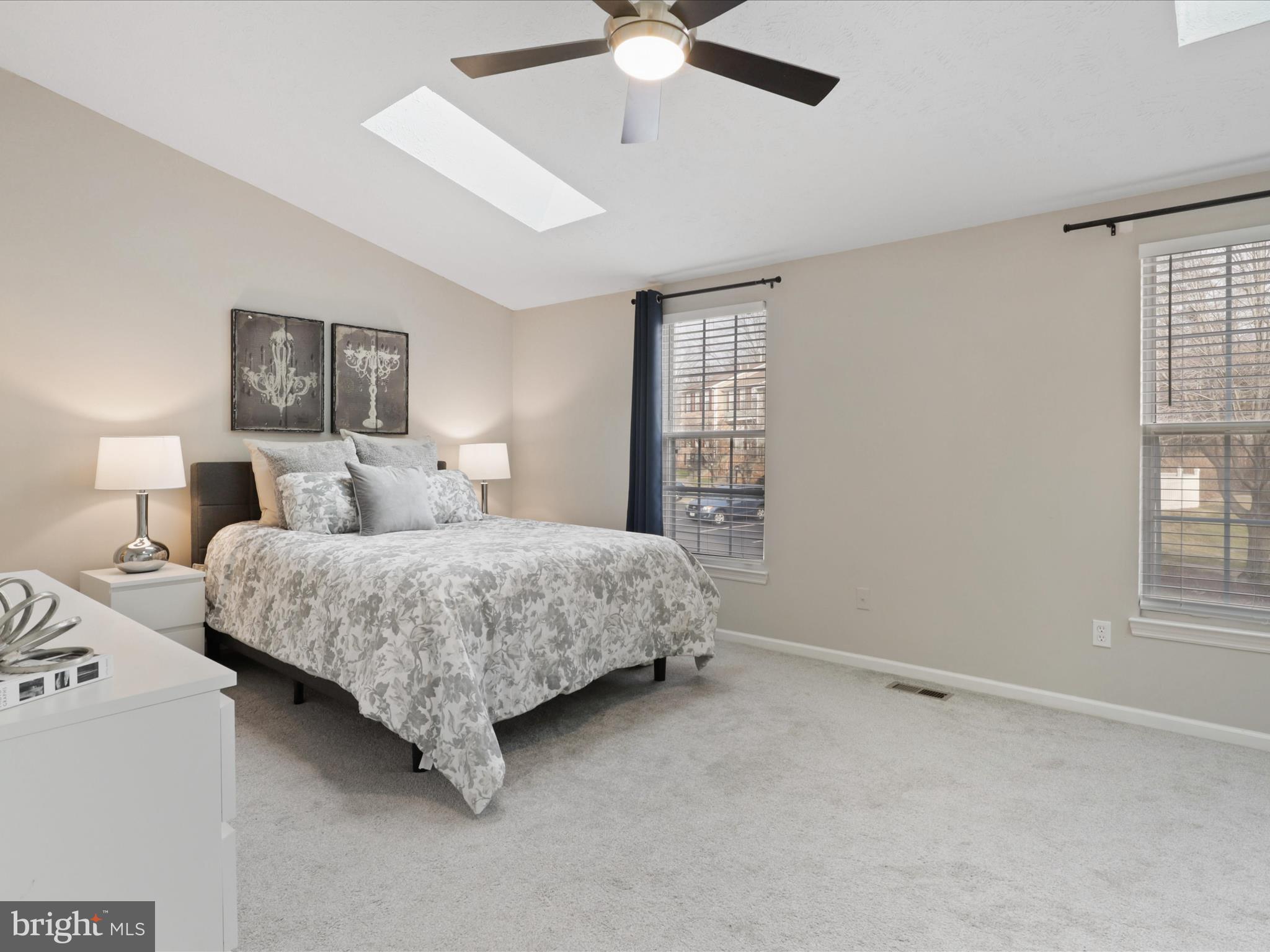 1561 AUTUMN RIDGE CIRCLE