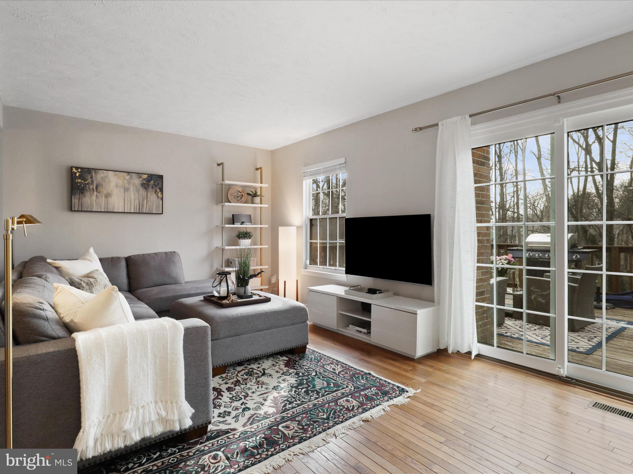 1561 AUTUMN RIDGE CIRCLE