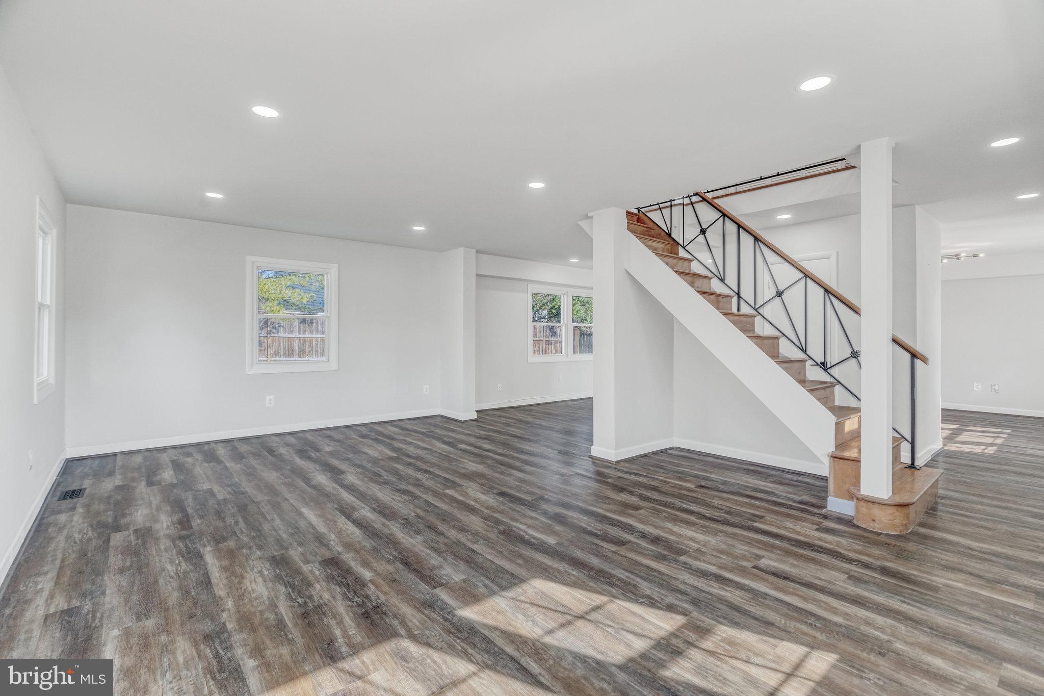 4117 Meadow Hill Ln