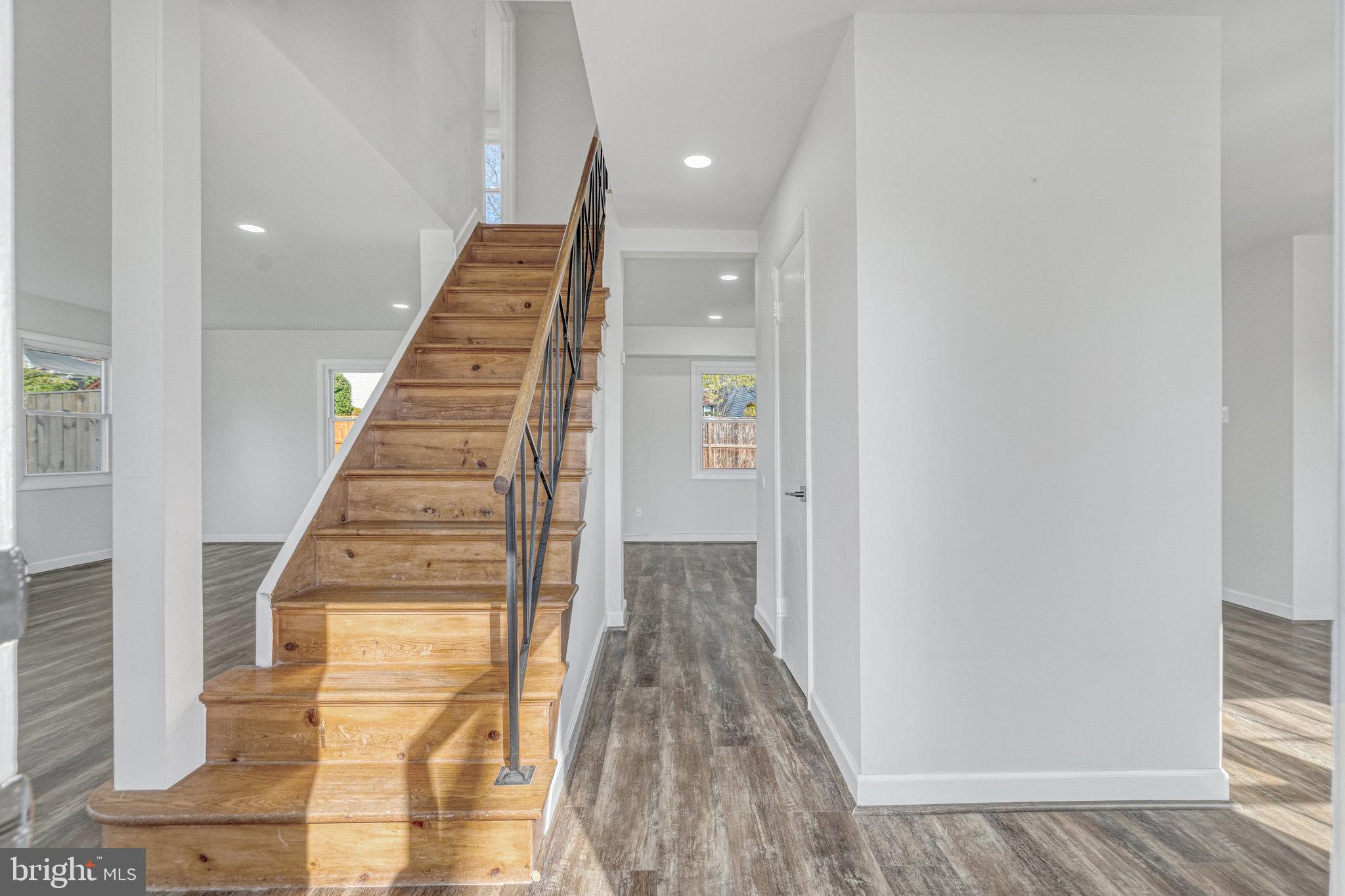 4117 Meadow Hill Ln