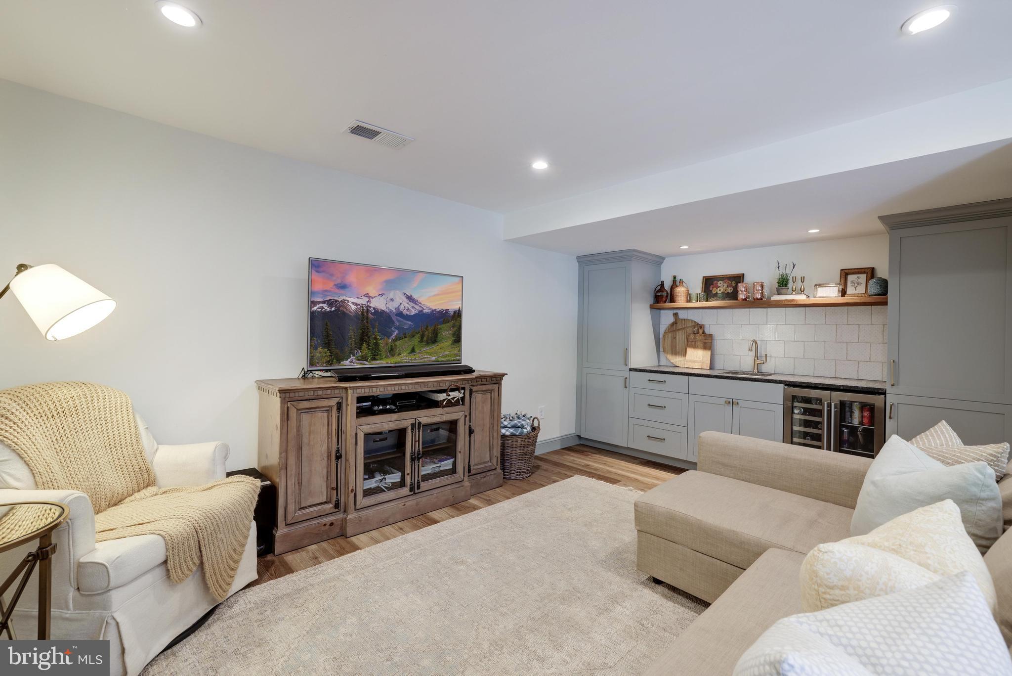 11008 Beach Mill Rd