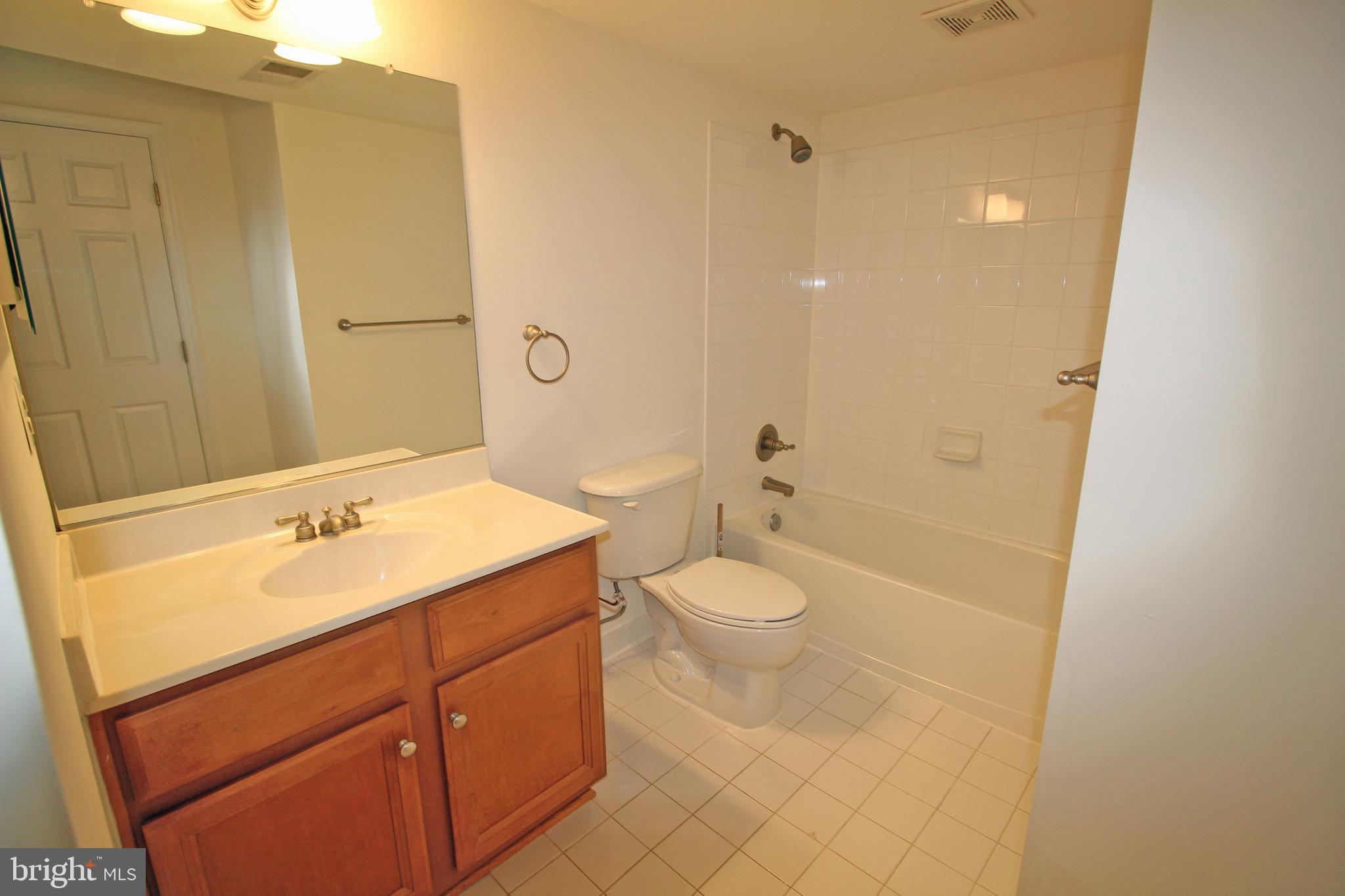 2413 Cypress Green Ln