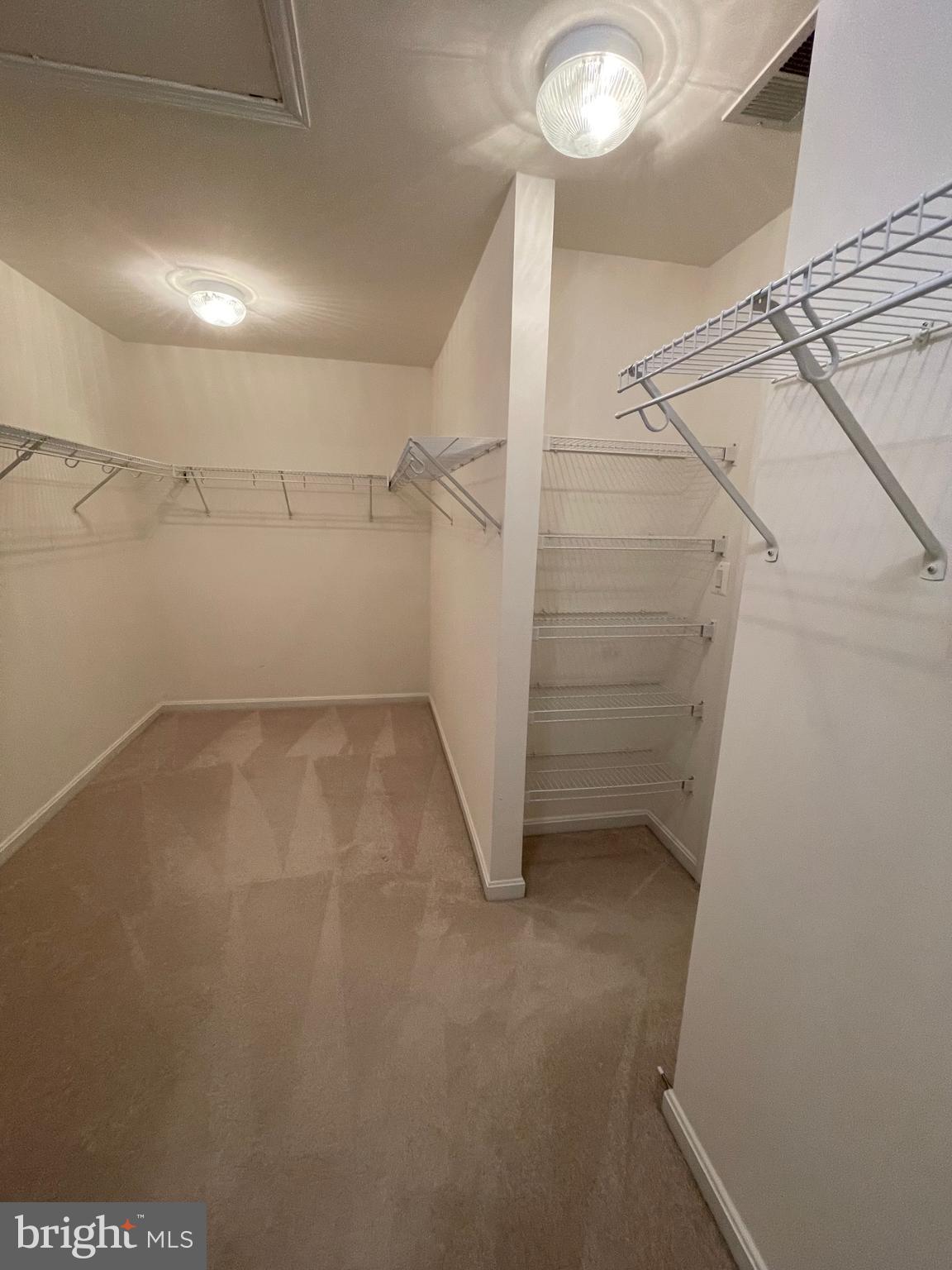 2413 Cypress Green Ln