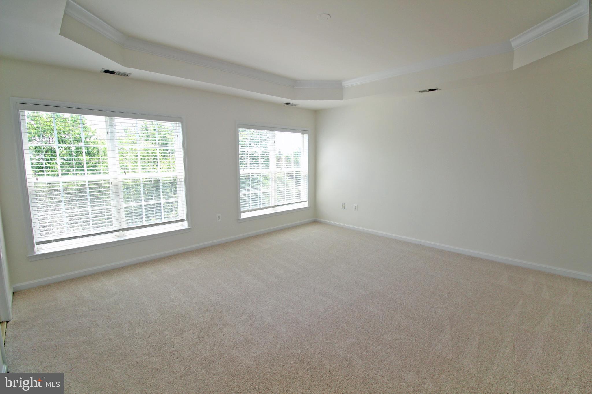 2413 Cypress Green Ln