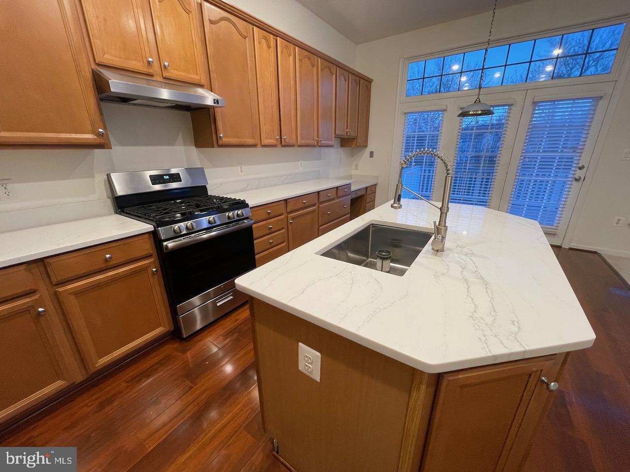 2413 Cypress Green Ln