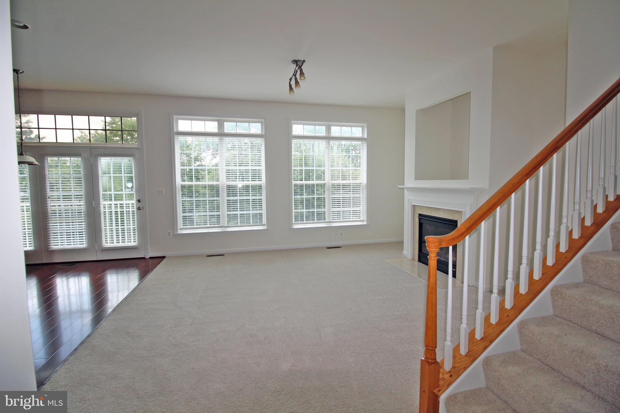 2413 Cypress Green Ln