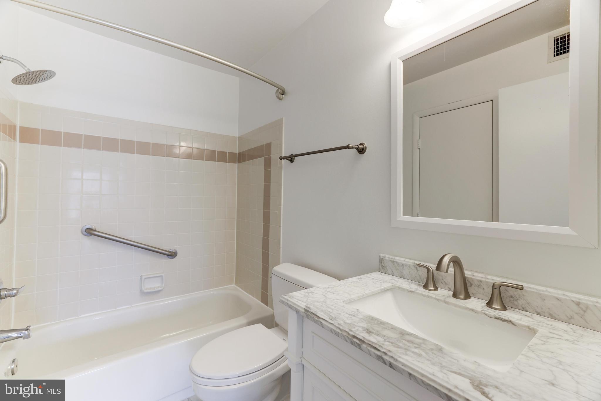 1719 Ascot Way #1719d