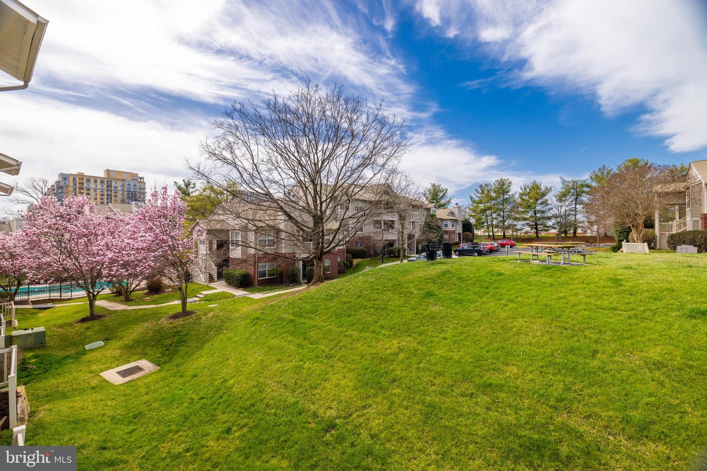 1719 Ascot Way #1719d