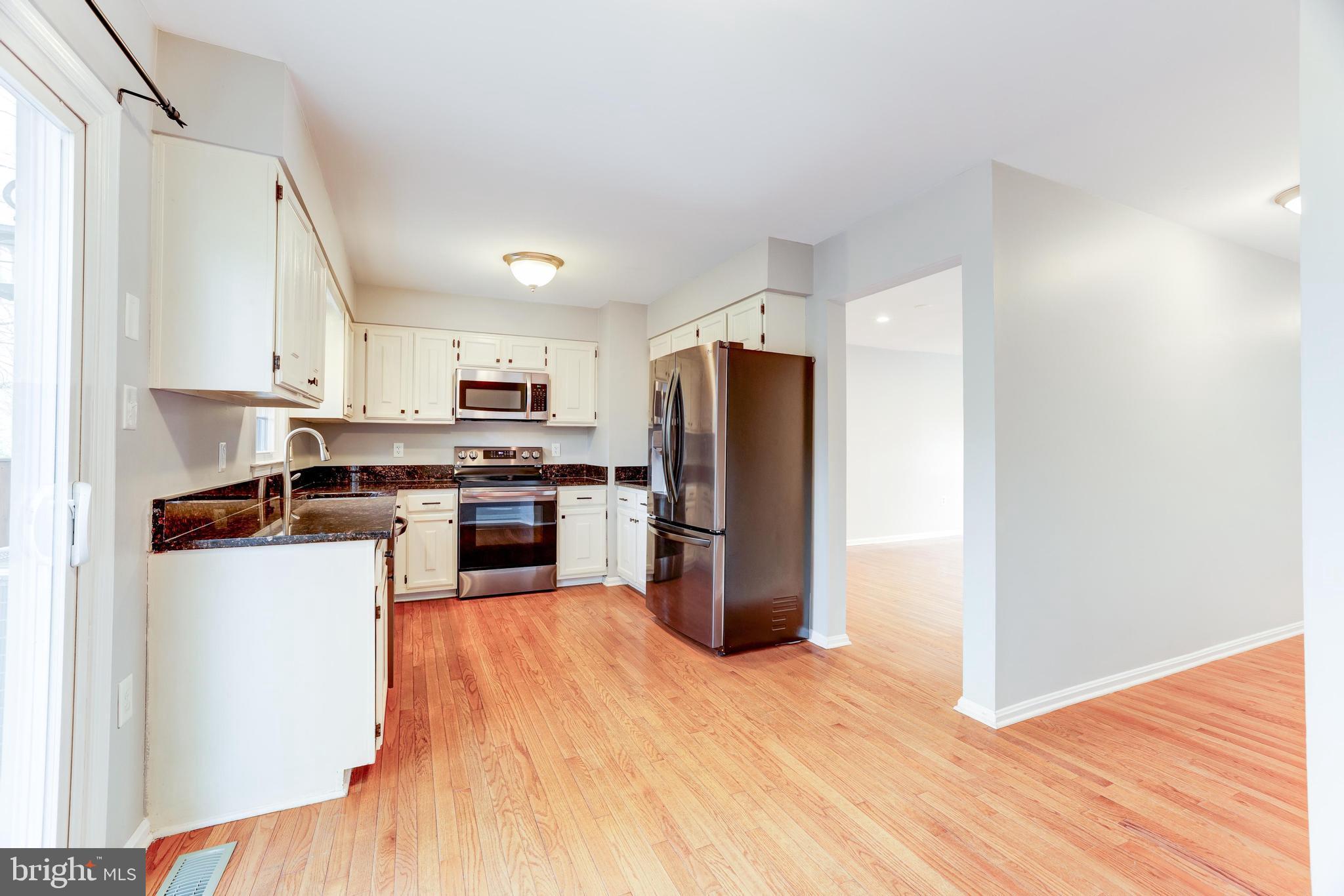 5511 Ridgeton Hill Ct