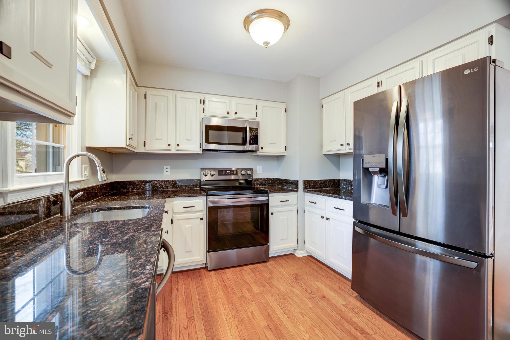 5511 Ridgeton Hill Ct
