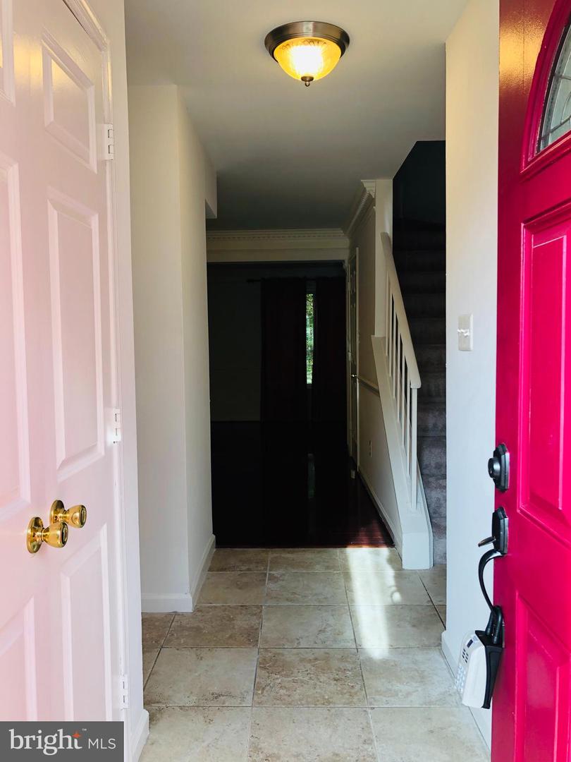 7446 Adams Park Ct