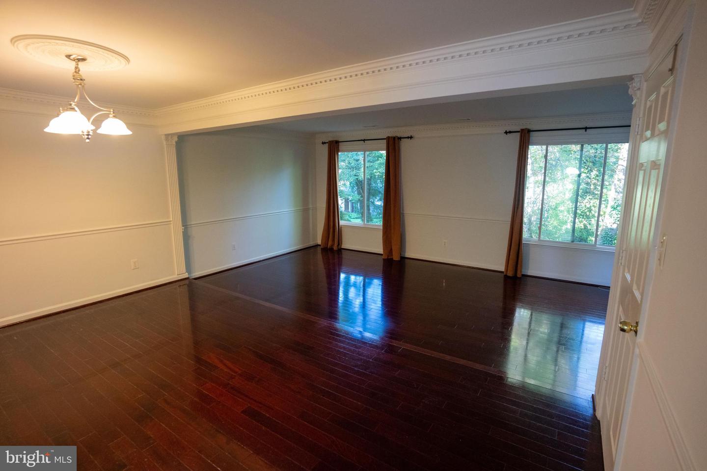 7446 Adams Park Ct