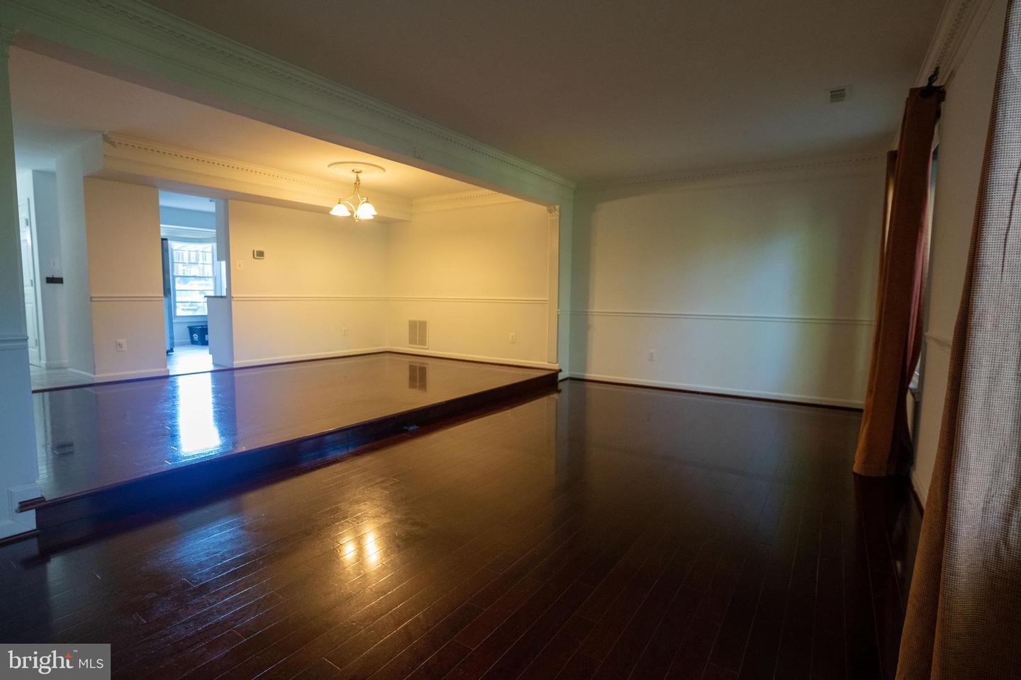 7446 Adams Park Ct