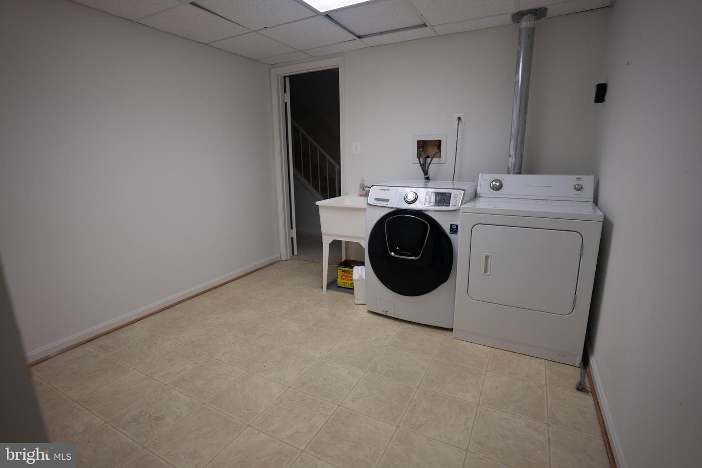 7446 Adams Park Ct