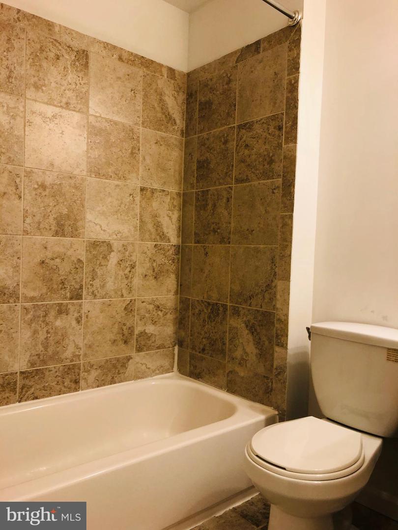 7446 Adams Park Ct