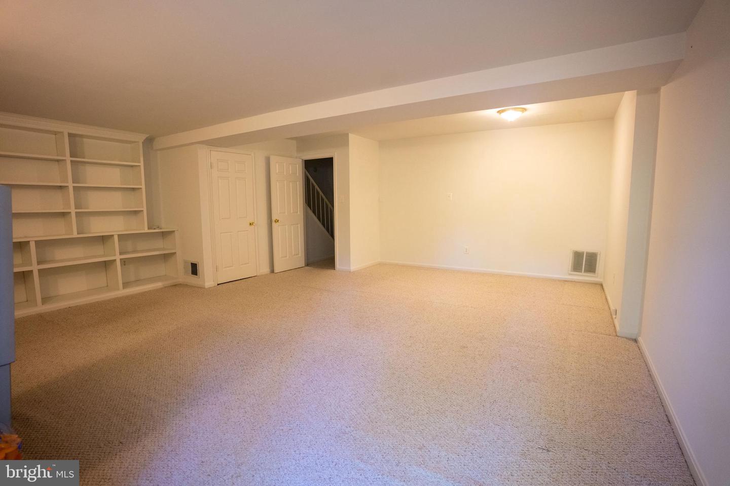 7446 Adams Park Ct