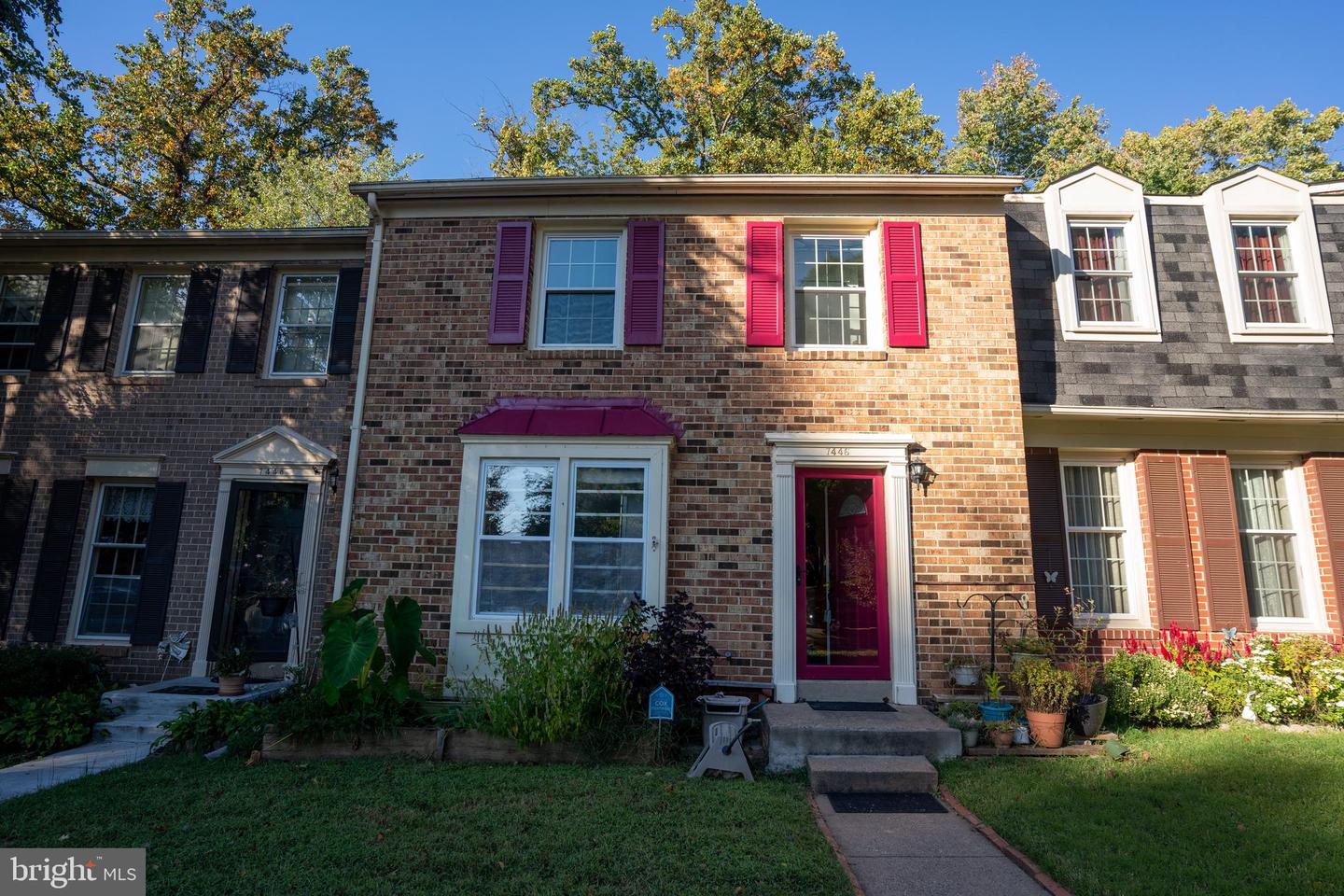 7446 Adams Park Ct