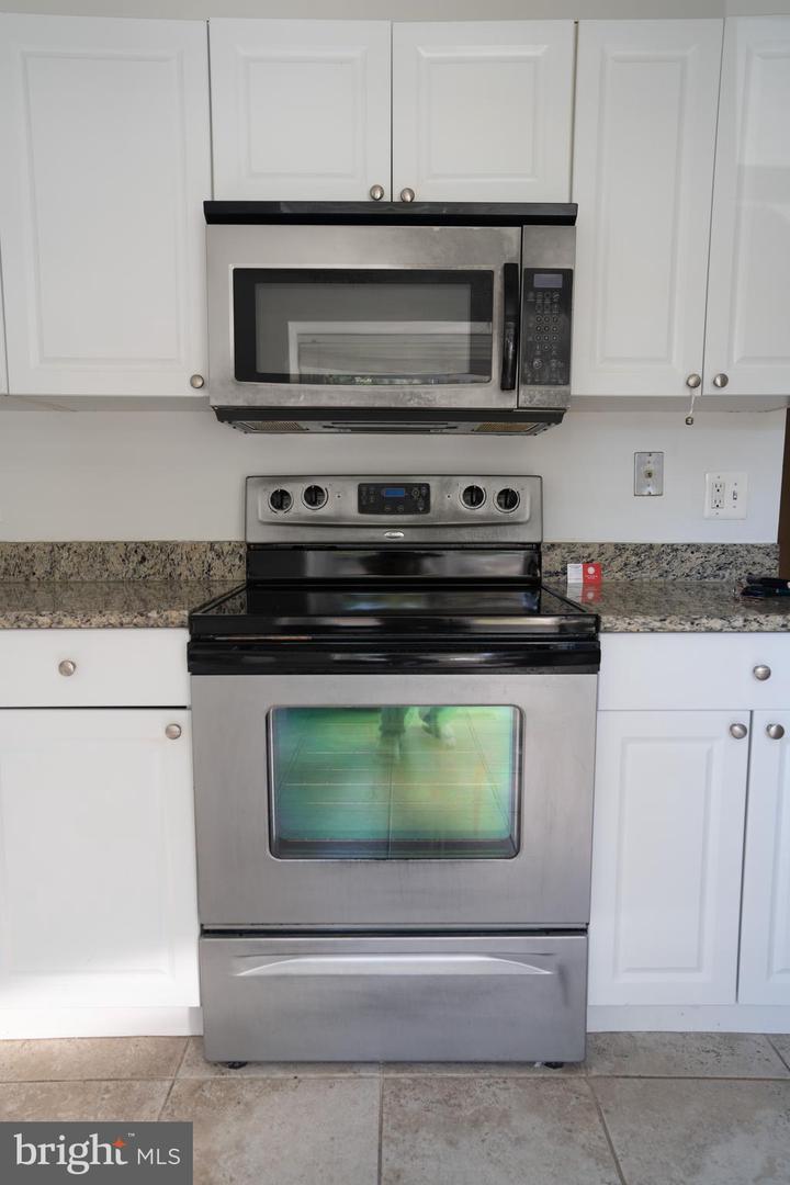 7446 Adams Park Ct