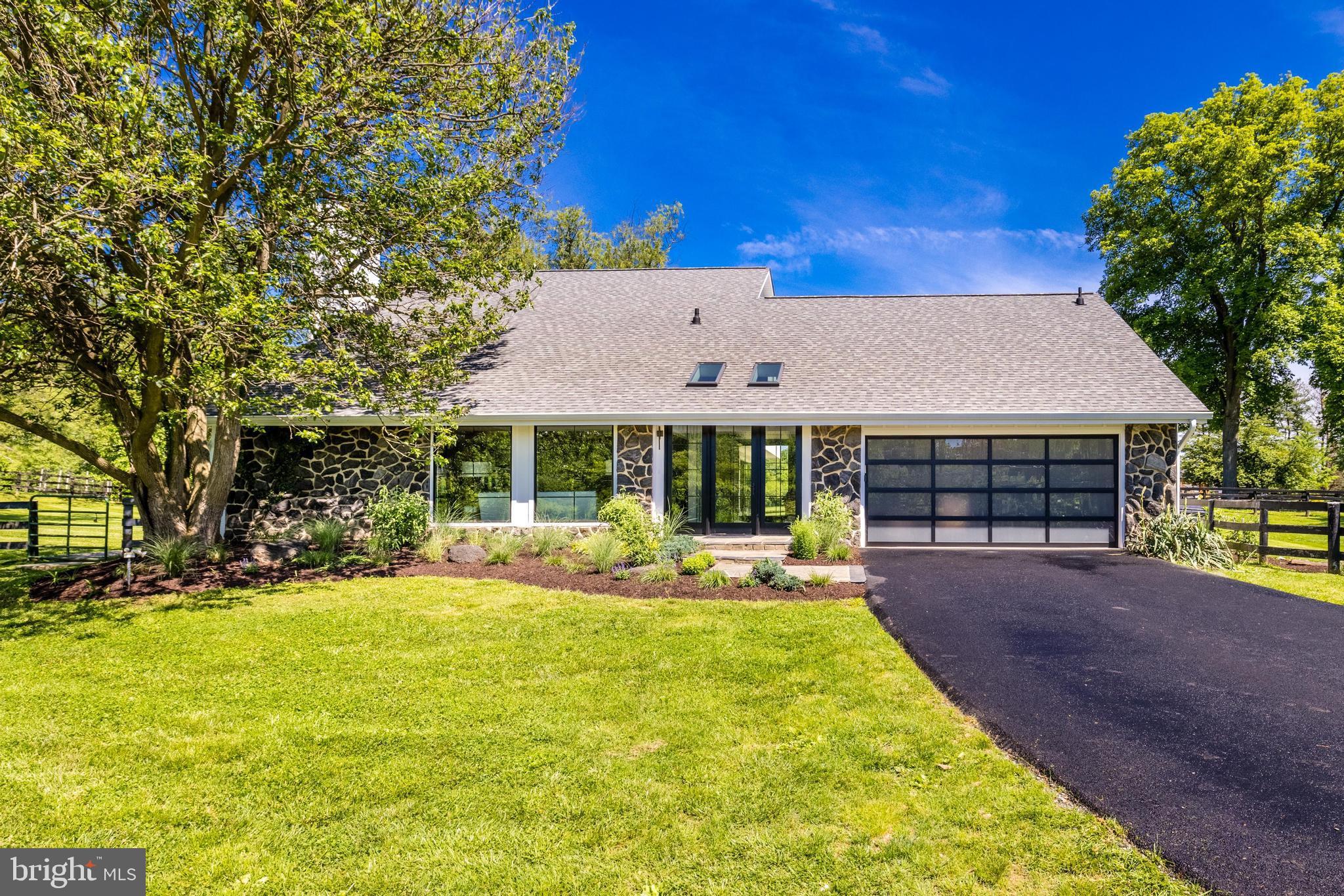 256 Bliss Ln