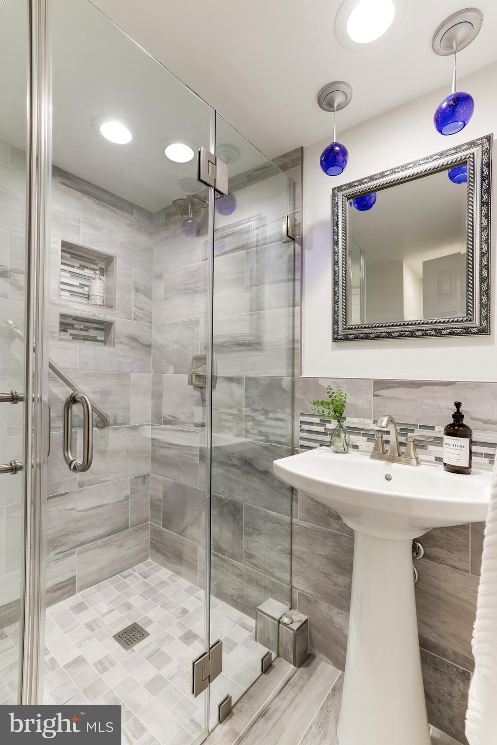 5416 POINT LONGSTREET WAY