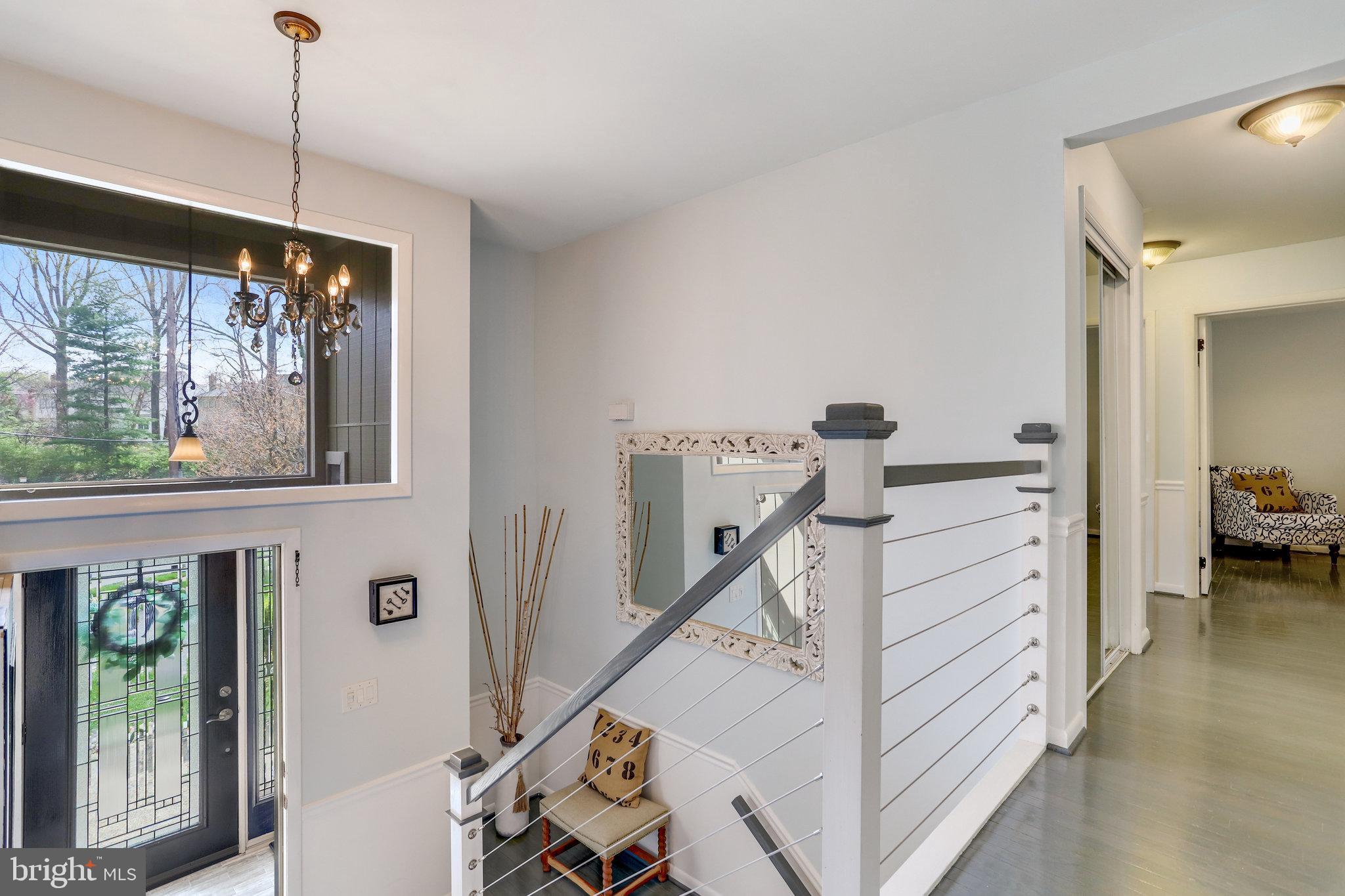 8708 Center Rd