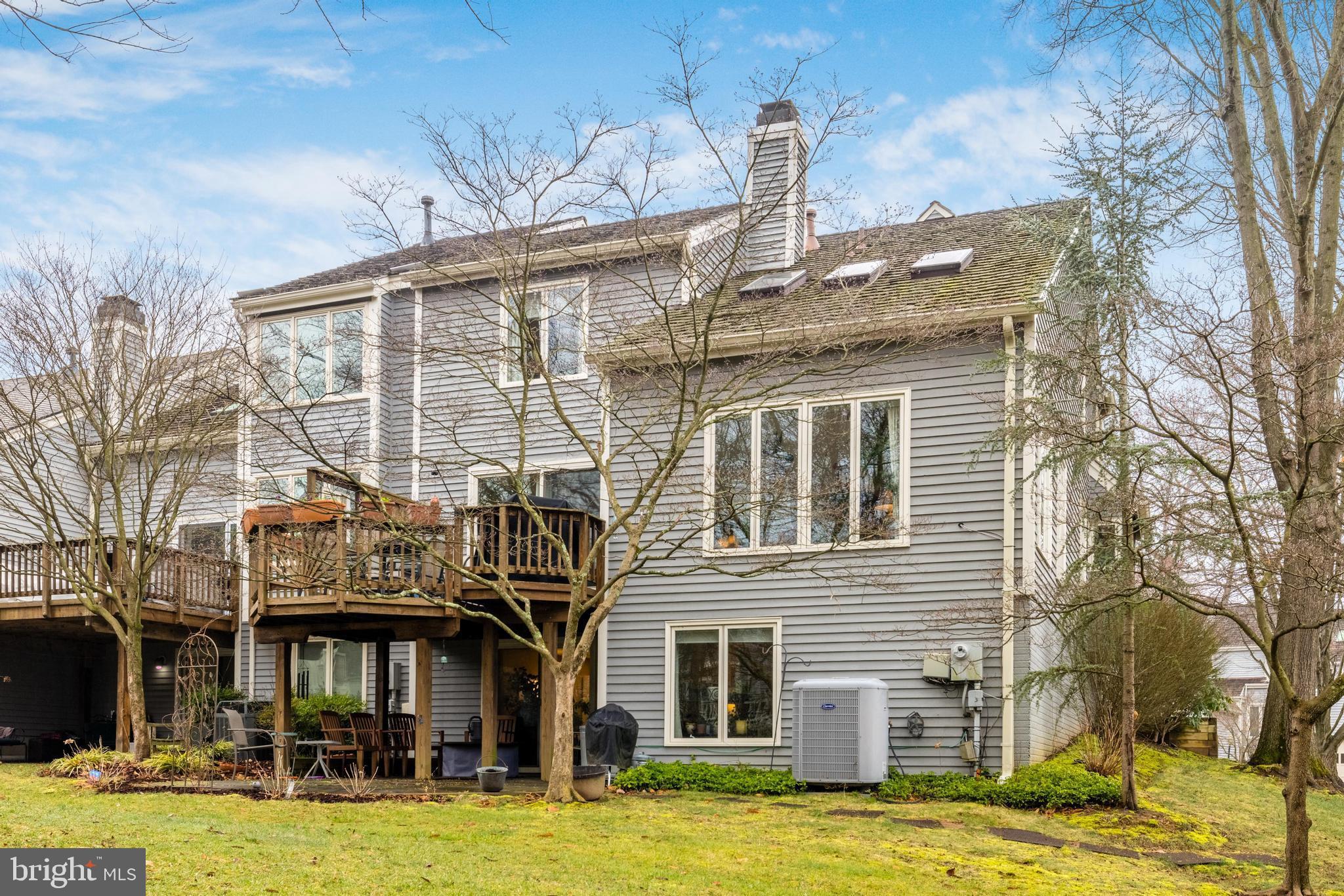 1263 Wedgewood Manor Way
