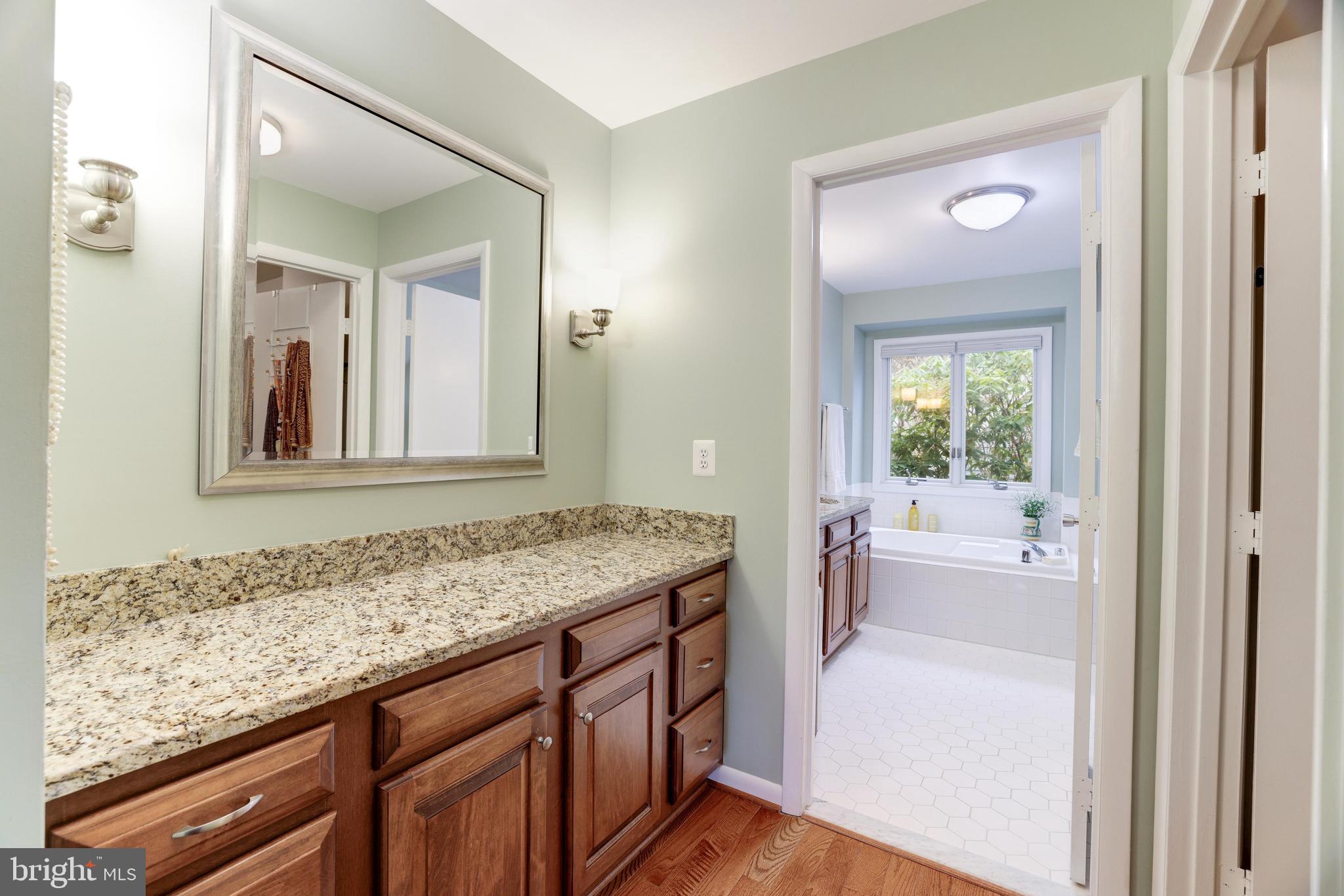 1263 Wedgewood Manor Way