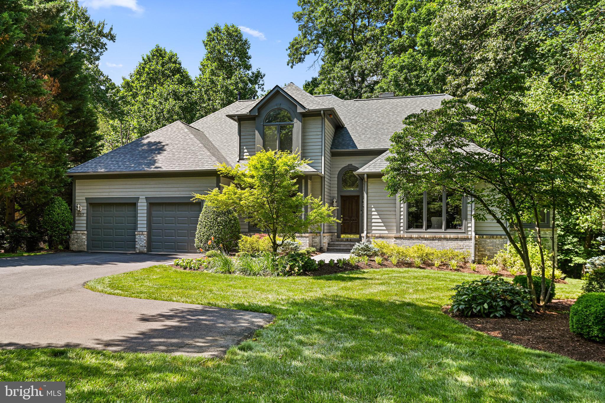 11217 Bright Pond Ln