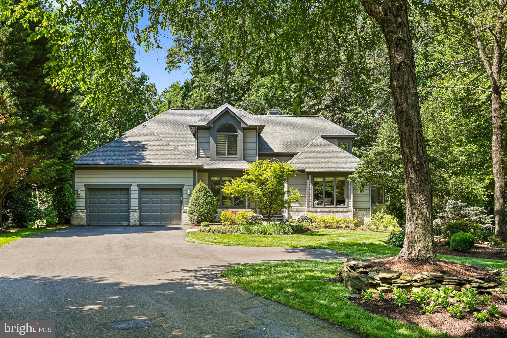 11217 Bright Pond Ln