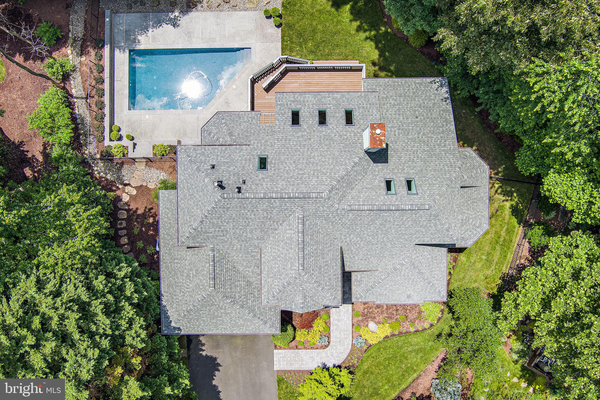 11217 Bright Pond Ln